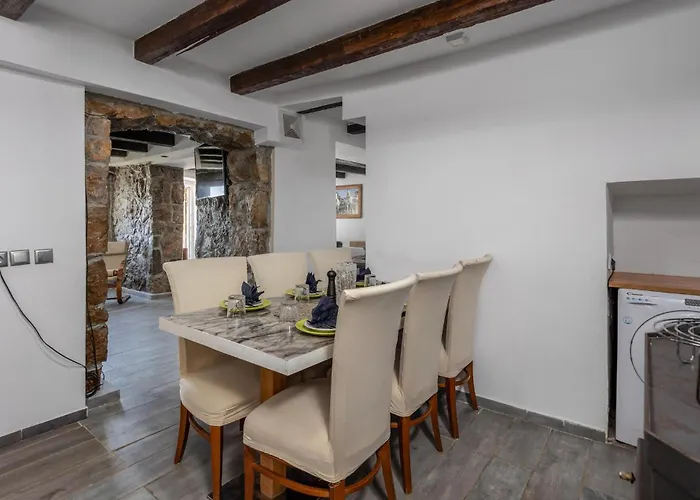 بيت للعطل Cozy In Bater With House Sea View *