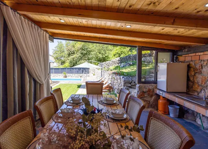 Cozy In Bater With House Sea View بيت للعطل باكار