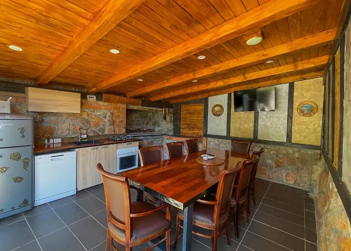 Cozy In Bater With House Sea View بيت للعطل *